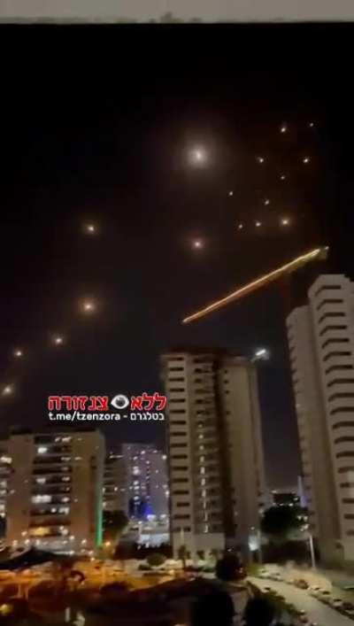 Israel, iron dome intercepting Hamas rockets
