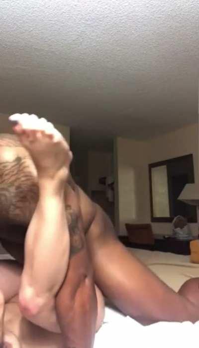 Huge BBC is just too much for Screaming Wife