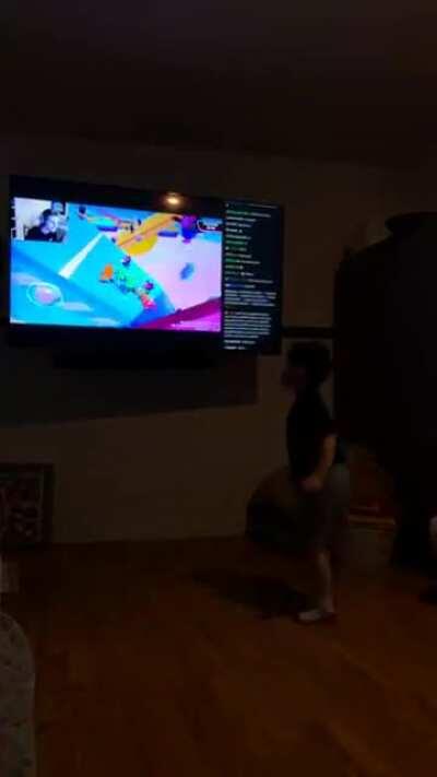 WE LIKE XQC! - Recorded footage of the average juicer