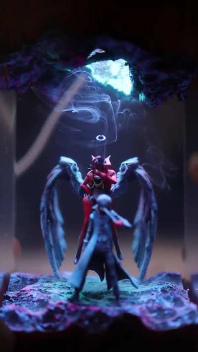 Spent hours and hours making this Persona 5 lamp, it’s showtime!