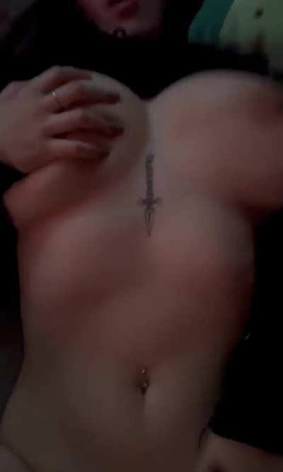 Your best-friend somehow knows about your girlfriend’s promiscuous tattoos.