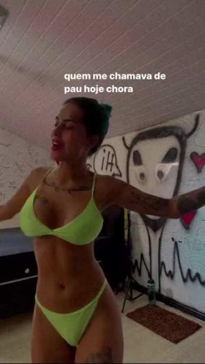 Tati Zaqui (Stories)