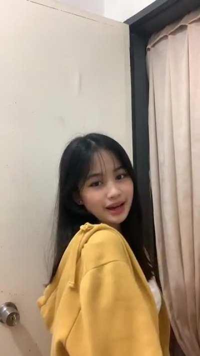 That face is enough to be sexy af