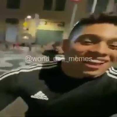 Não contente em roubar o cachorro do seu irmão, roubou a bike do menor