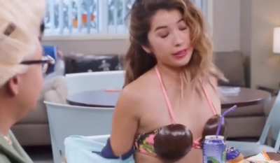 She was so sexy in this episode 😍