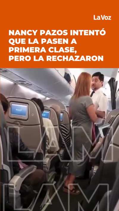 Con Nancy Pazos en el avión...