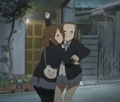 Yui post #18~Hug for Ritsu