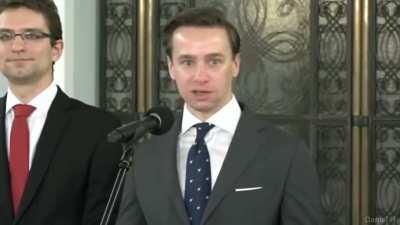 ゴゴゴ Krzysiu wyjawia swoje prawdziwe imię ゴゴゴ