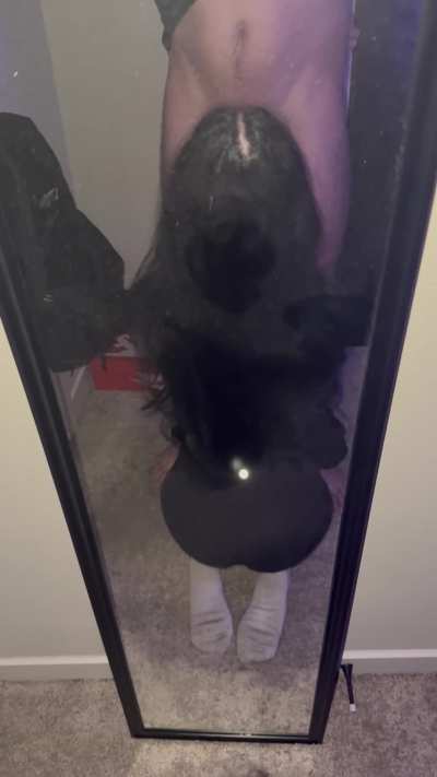 This mirror has seen it all🤪😂