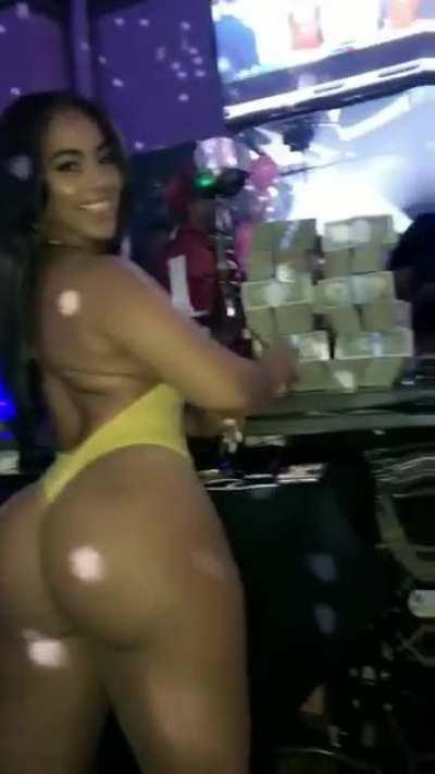 Yall swear these hoes is un fuckable