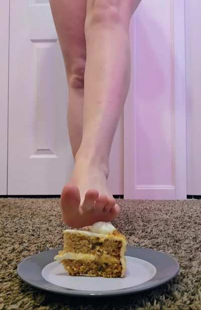 🩷Carrot cake feels SO GOOD