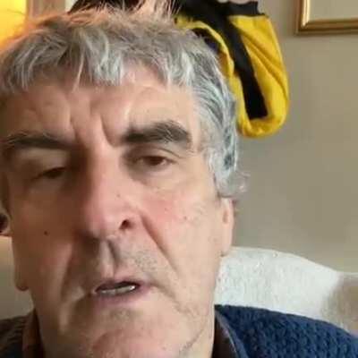 The expressionless face kills me