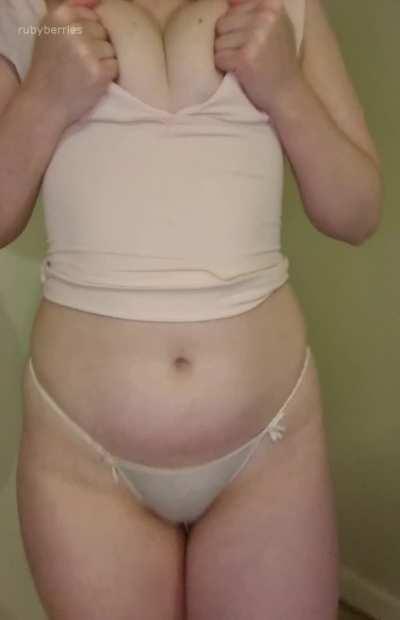 Hey guys, just come here to show you my small boobs and big ass (: [stba]