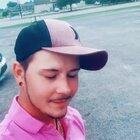 Real men wear pink😂