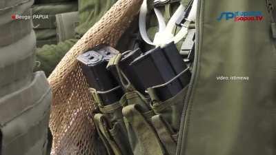 @JATOSINT: Video showing security forces evacuating Nelson Sarira, the only telecommunications worker who survived Tuesday's KKB/OPM attack in Beoga District He repeatedly said that all his friends died Security forces currently trying to evacuate the bod