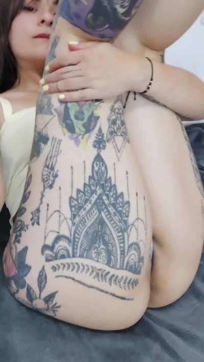 If I asked you to eat and creampie my pussy on a first date, would you do it?