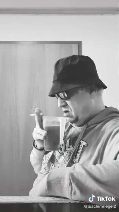 Das is echte unterhaltung und ned ihr kinders mit euerm montanabläg😡😡🖕🏾🤣🤣🤣🤣🤣🇩🇪🇩🇪🇩🇪🇩🇪🇩🇪🇩🇪junge junge ohne bier würde ich sieglinde die fozze nich mer aushaltn🍻😡🍻😡🤣🤣🤣🤣