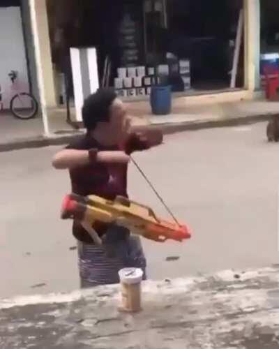 esse meno consegue ser mais cria q vc mlk