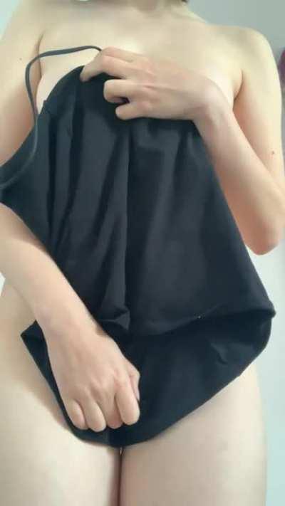 This is my application to be your new roommate!