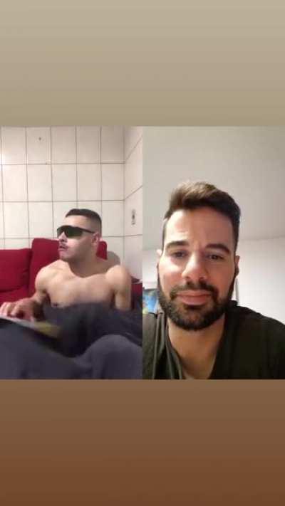 (Playboy) por cornografista.