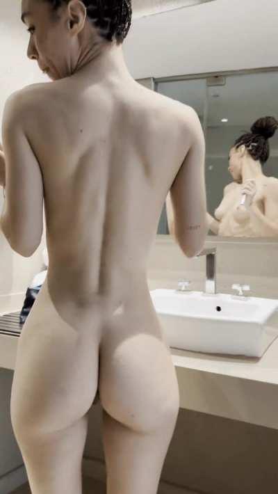 Accepting volunteers to fuck my tiny ass