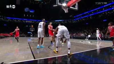 [Highlight] The former Mavs team up as Dinwiddie gets the steal and Finney-Smith flies past DeRozan for the huge jam