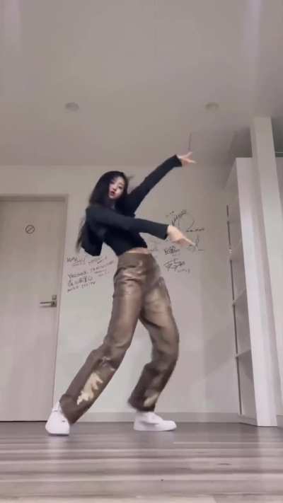 251021 Mire Instagram - Mamma Mia (izna)