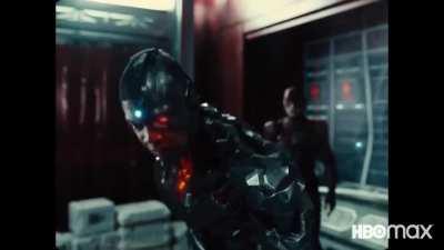 #SnyderCut Trailer