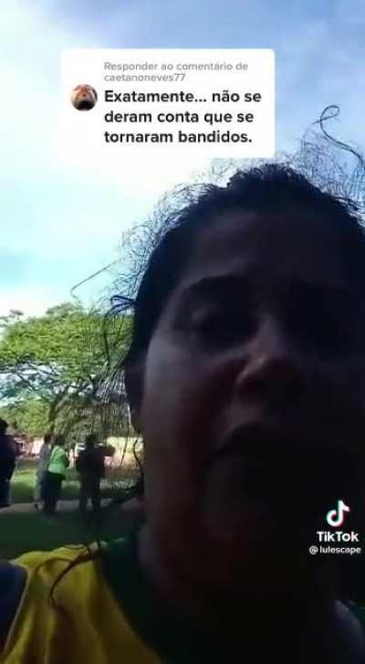 Patriota desesperada porque vai ir presa kkkkkk