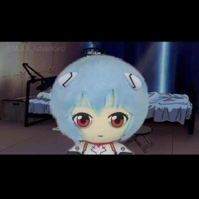 Rei plush surfs the web