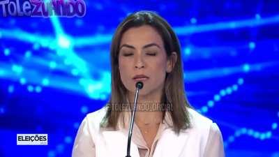 Se a política virou um circo, só nos resta rir. Talvez seja removido por off topic, mas eu notei que nesses debates teve cada coisa engraçada, aí acabei lembrando desse canal que faz YTPBR. Cuidado pra quem não gosta de piada da 5ª série.