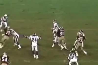 Ronnie Lott lays out Mark Bavaro  