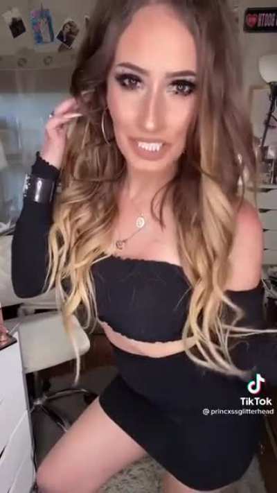 Beware the ultimate catfish 😱😱😱