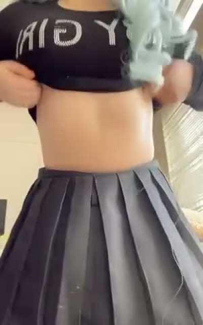 Sending nudes to whoever up's this