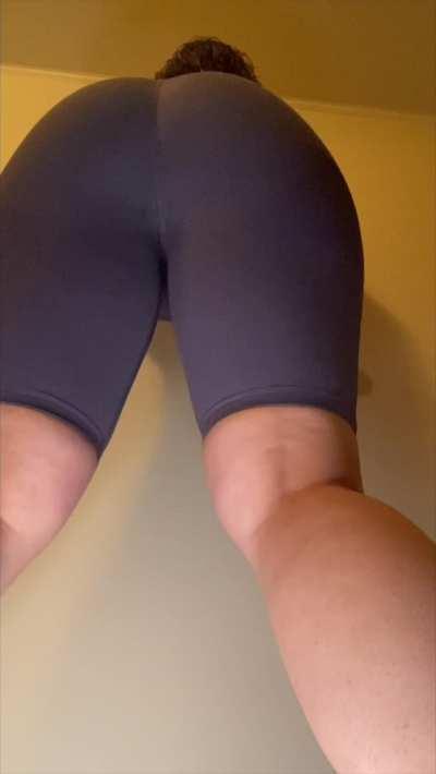 Some hump for your hump day 🍑