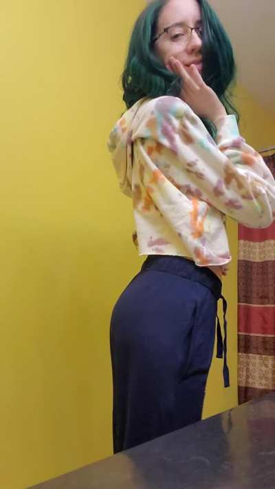 Should I do green hair again?! 37F