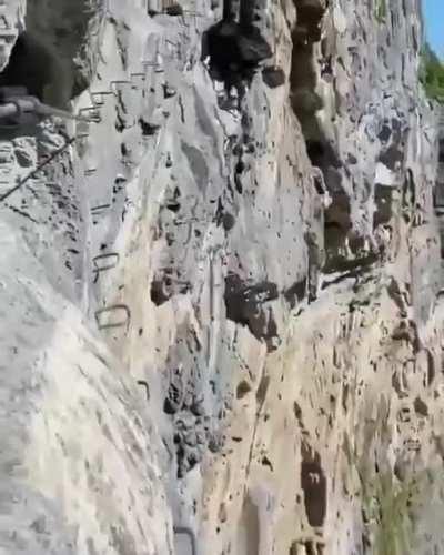 imagine missing a step here