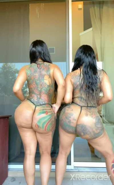 Sexy Twins Folder👇👇