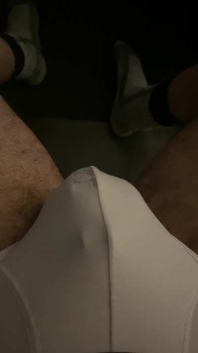 What better Christmas present is there than cumming while caged? 🎄💪