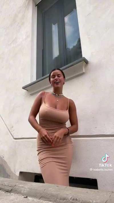 Some of the best boobs on tiktok: isabella.lauren