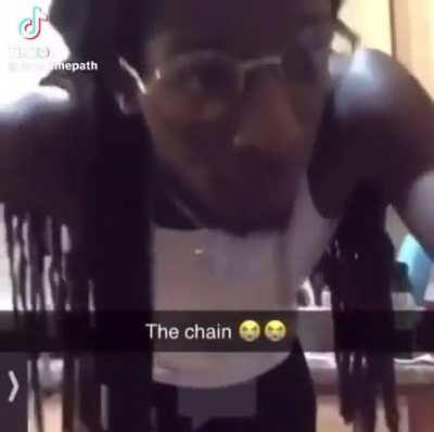 Nigga tried ducking to hide that hoe 😭