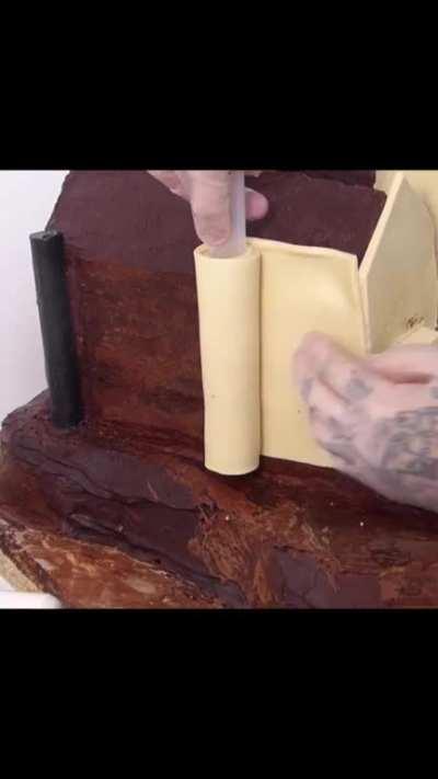 Making Hogwarts out of cake