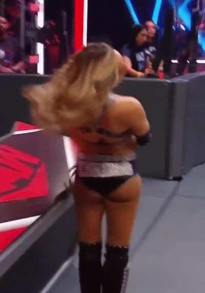 Still one of my favorites. Sexy helpless Peyton getting bounced off the announce table. Sweet dreams doll🤣😍🤩