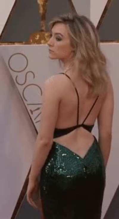Photographers: Can we see your back? Saoirse: The back?