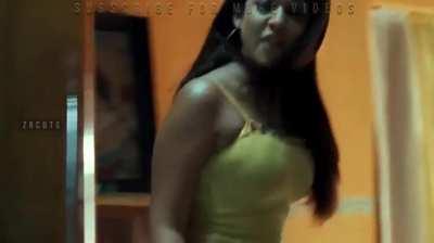 2 balls wanna jump out 🥵