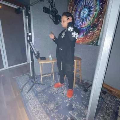 new 2022 snippet. holy fuck …. this sounds insane. its like his old style mixed with his new style, ive never heard a trippie song like this. sounds fucking amazing