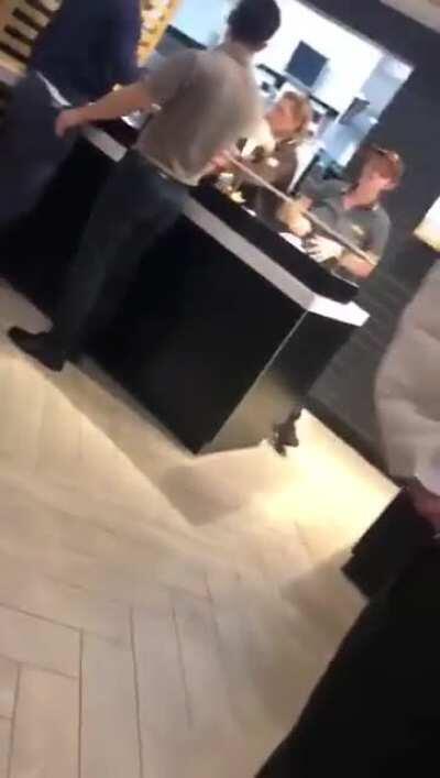 Politica de PR McDonald's adaptata la rodditori de pe plaiuri mioritice