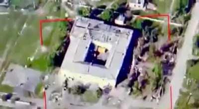 Russian HQ in Kherson hit in the dead center