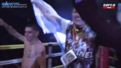 El puma Martínez defiende su título del mundo en Japón, seguimos teniendo campeón del mundo en boxeo 🇦🇷🇦🇷