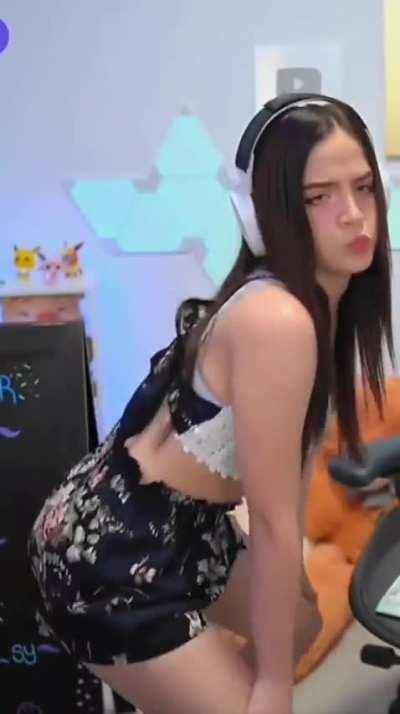 Como lo mueve 🍑🍑🍑